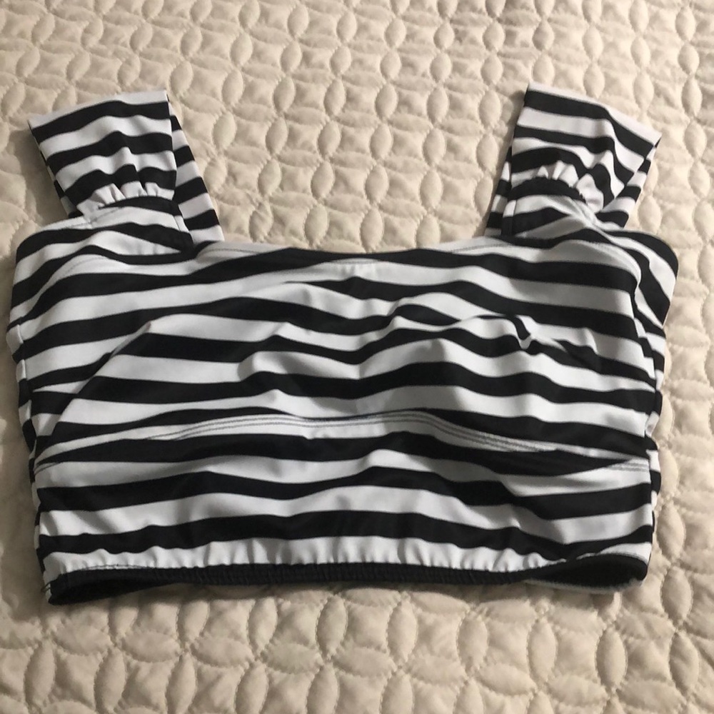 Albion crop top